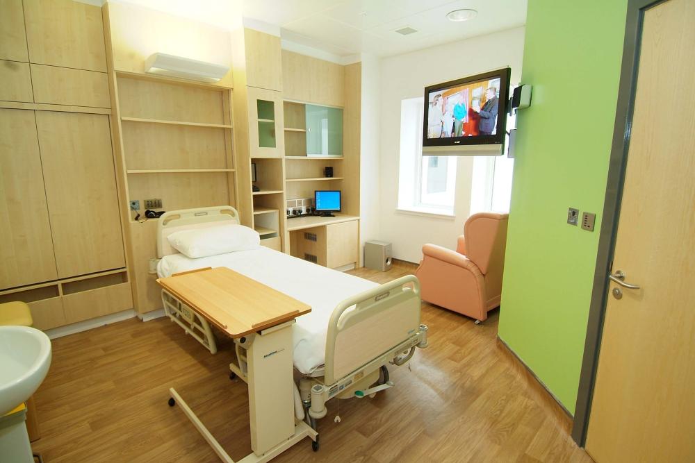 The Beatson West of Scotland Cancer Centre, Glasgow unit | Cancer ward ...