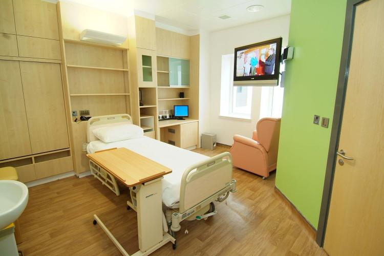 The Beatson West of Scotland Cancer Centre, Glasgow unit | Cancer ward ...