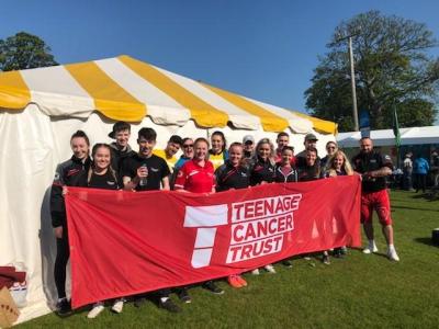 Teenage Cancer Trust Edinburgh Marathon Festival runners