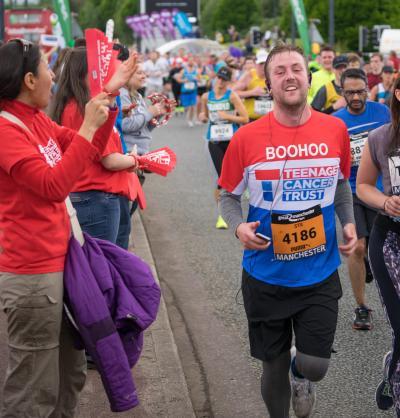Teenage Cancer Trust Great Bristol 10k runner and cheer squad