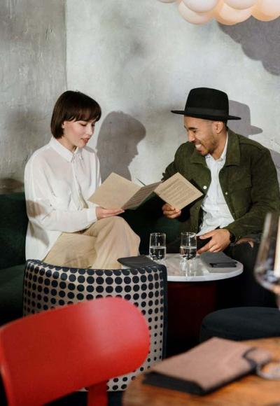 Two people on a date for Valentine's day