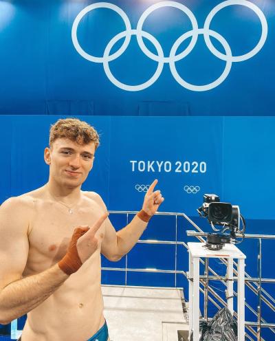 Tokyo 2020 Olympic diving Champion and Teenage Cancer Trust Ambassador Matty Lee