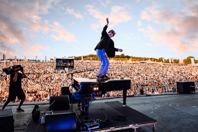 Tom Odell playing the main stage at CarFest