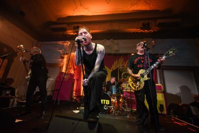 Frank Carter and Paul Cook, Steve Jones and Glen Matlock of Sex Pistols