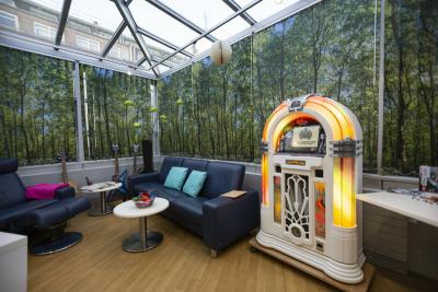 Sheffield Teenage Cancer Trust unit social area