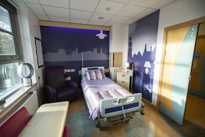 Sheffield Teenage Cancer Trust bedroom